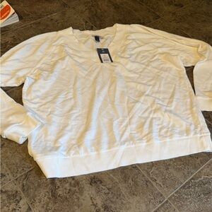 Universal Thread White V-Neck Lightweight Sweater